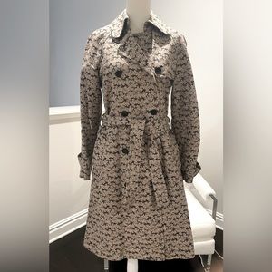 Vintage Marc Jacob’s Trench Coat. Size Small